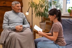 acompañamiento de Adultos mayores con alzheimer | elaia